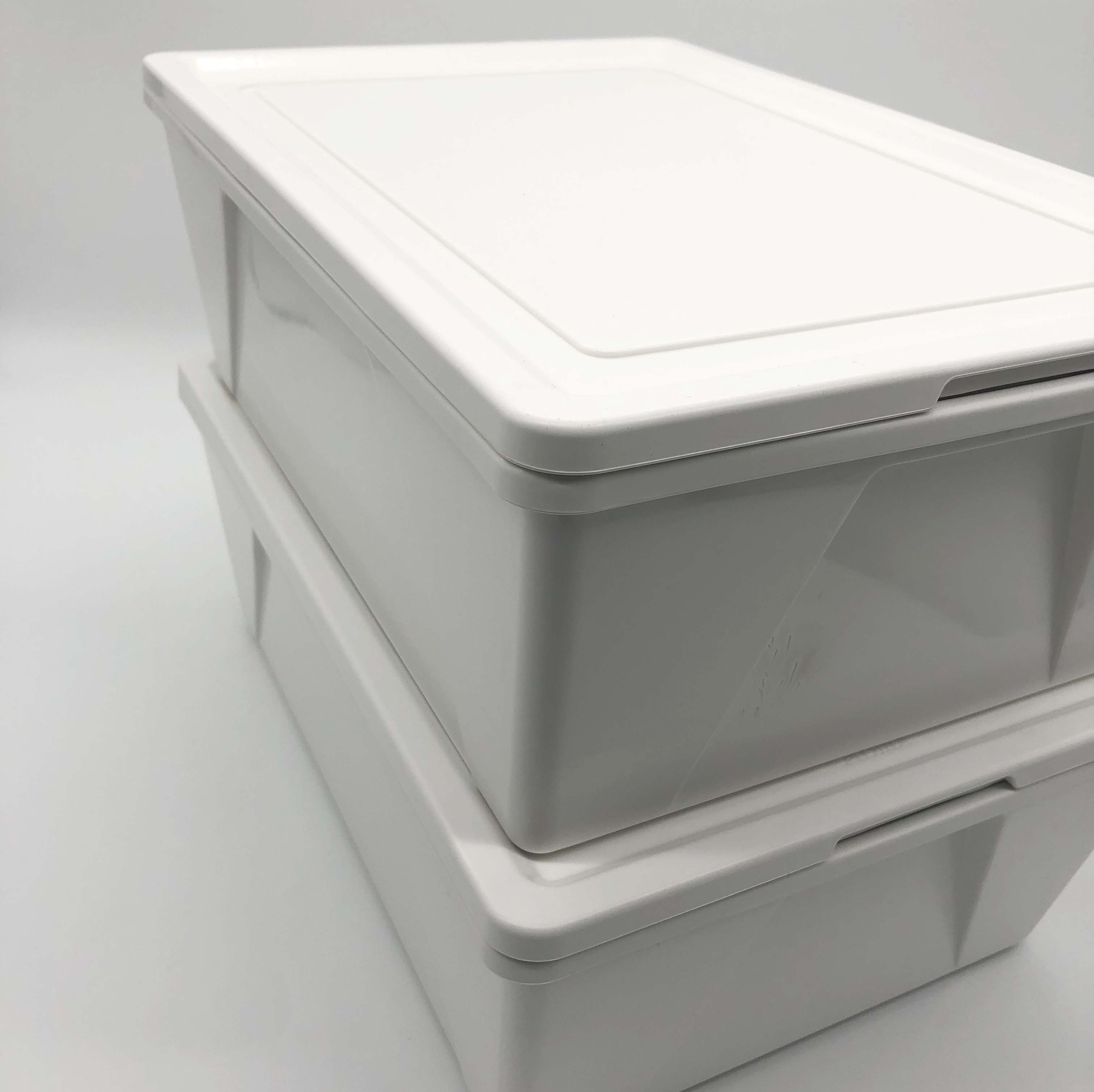 hard plastic container