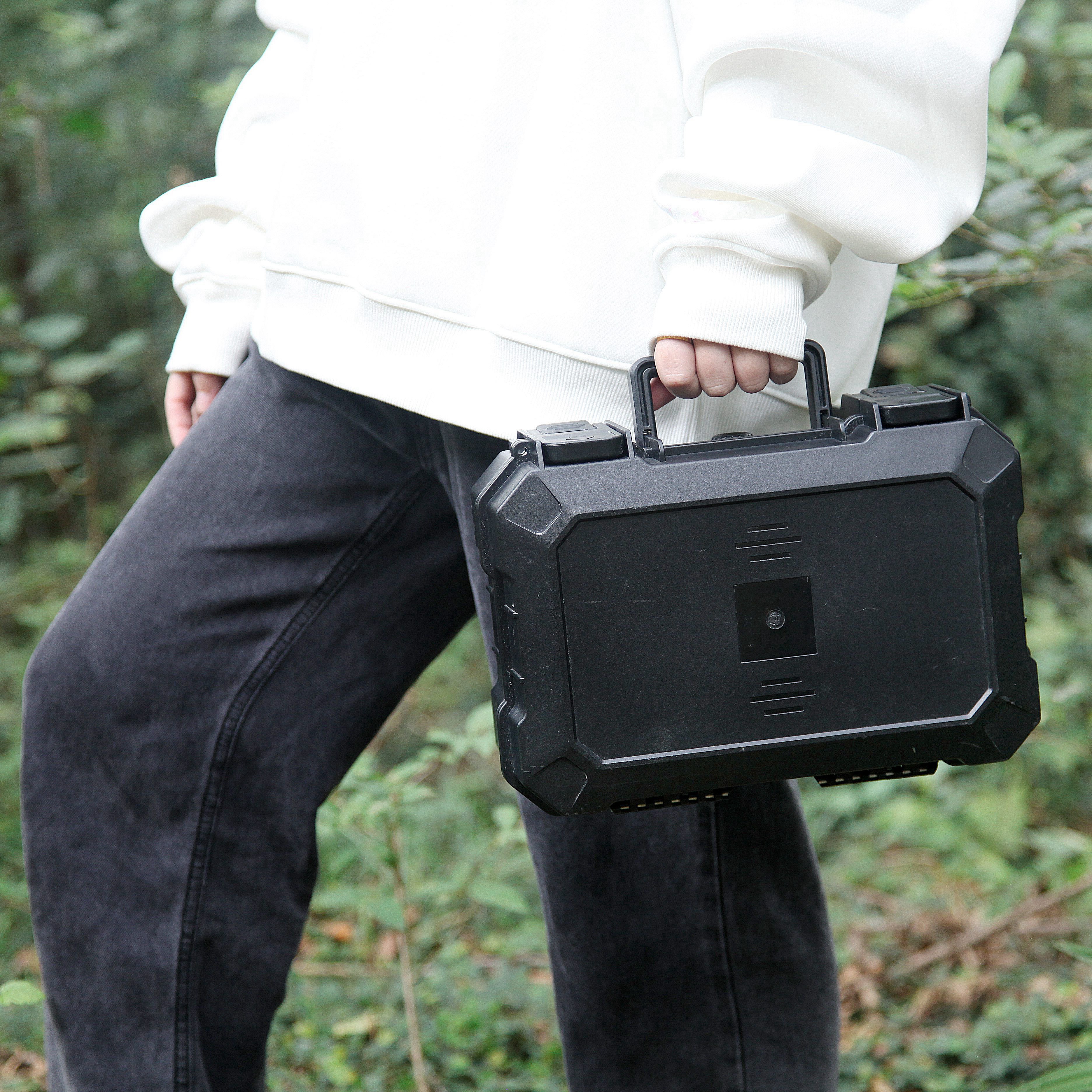 waterproof carrying case