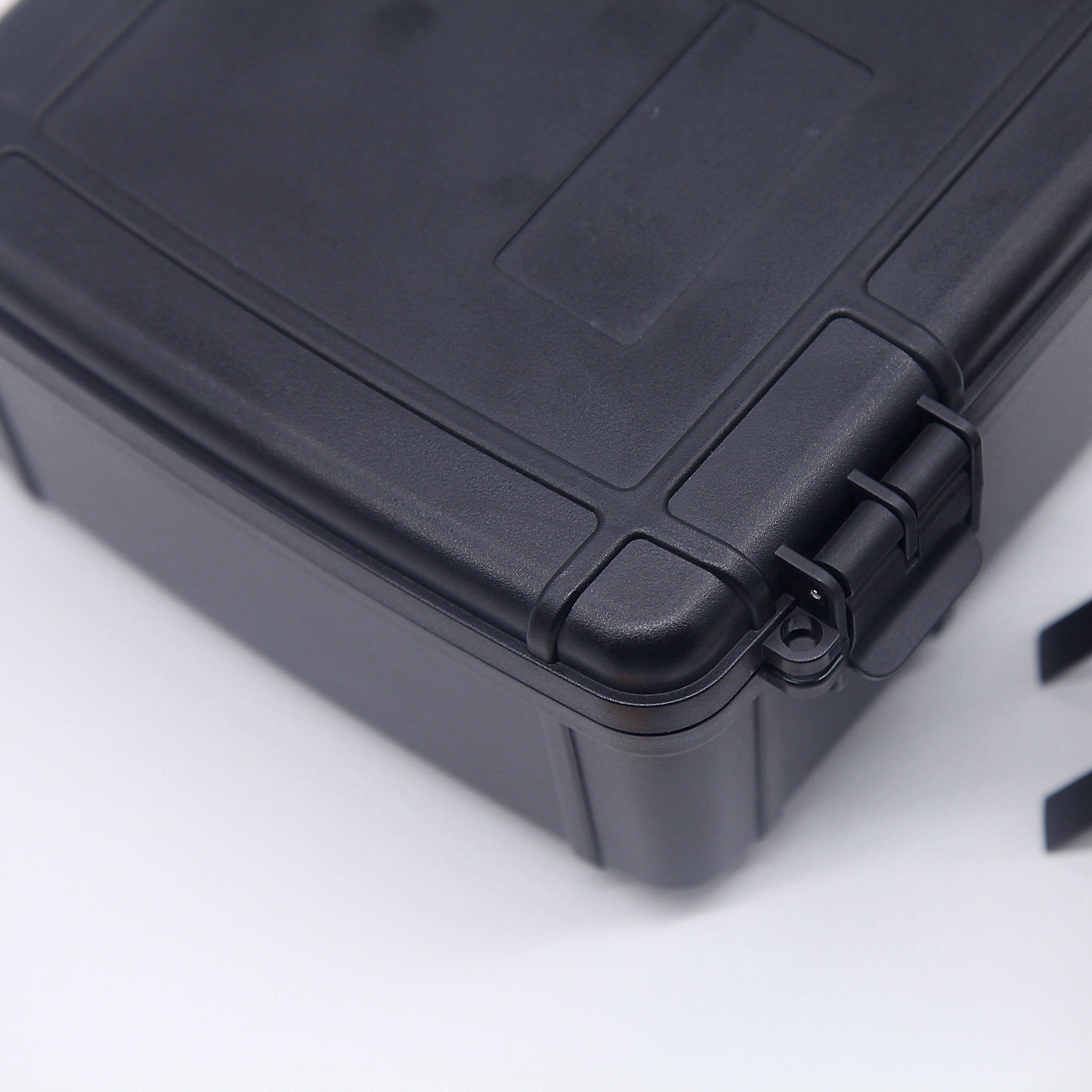 [X-8002][215*150*75mm]High Quality Waterproof Plastic Carrying Boxes Factory Waterproof Plastic Storage Container Boxes with Strap